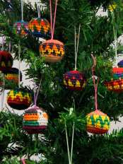 Boules de Noël spéciales Joel.