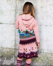 cardigan di lana per bambina Cheyenne e gonna di lana Giorgia e scaldamuscoli bimba.